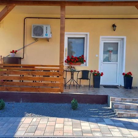 Oazis Apartman Sárospatak Buitenkant foto