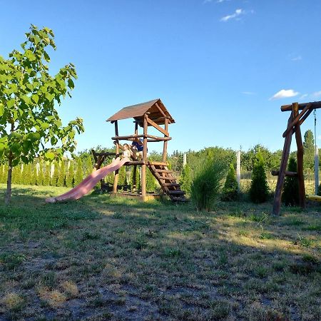 Oazis Apartman Sárospatak Buitenkant foto