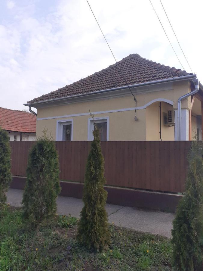 Oazis Apartman Sárospatak Buitenkant foto