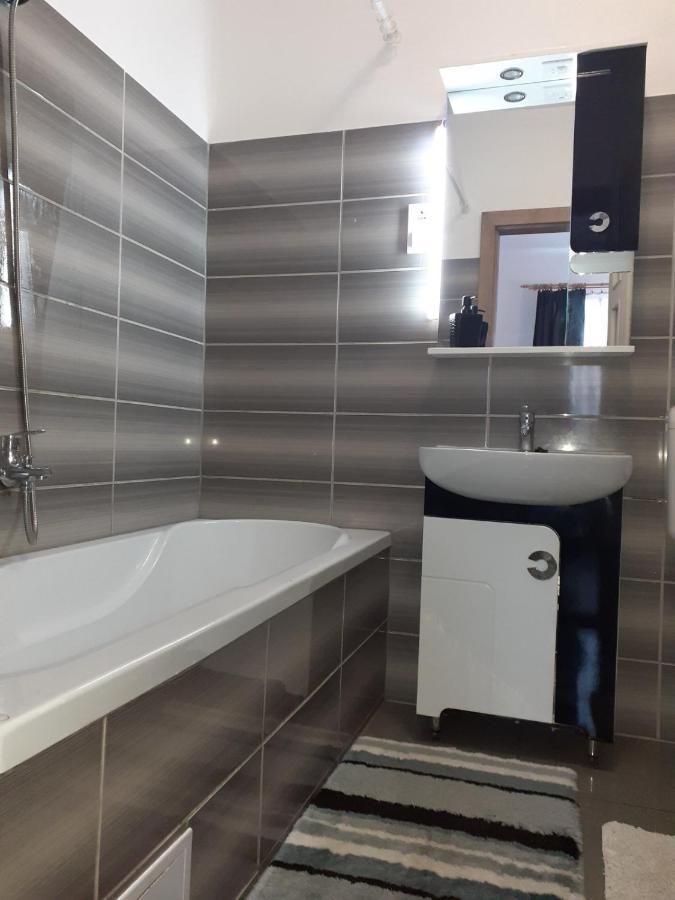 Oazis Apartman Sárospatak Buitenkant foto