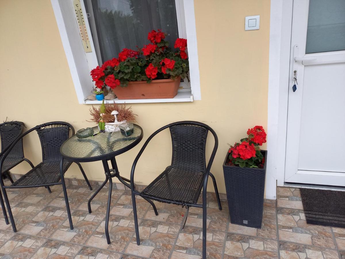 Oazis Apartman Sárospatak Buitenkant foto