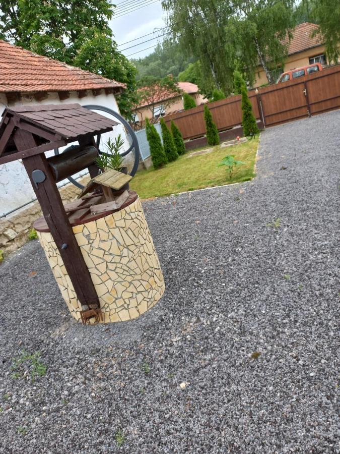 Oazis Apartman Sárospatak Buitenkant foto