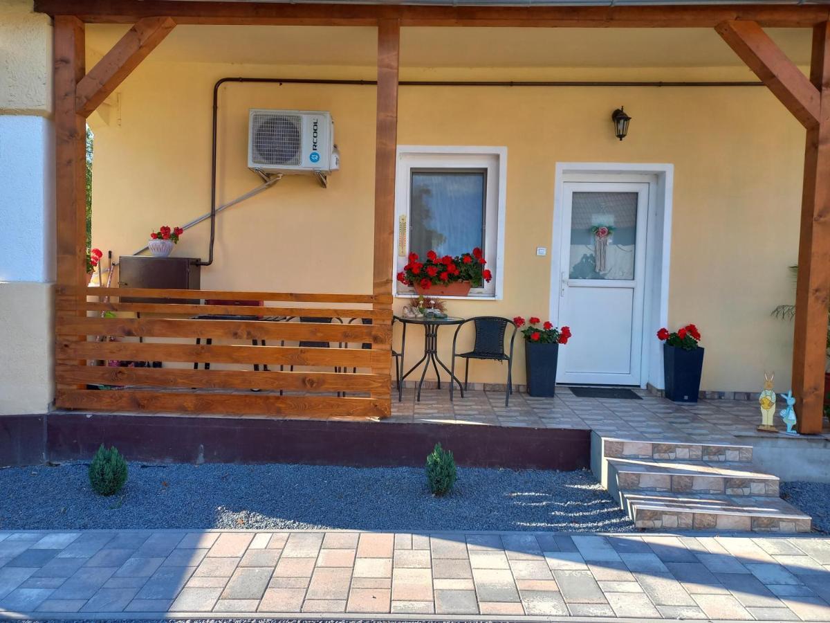 Oazis Apartman Sárospatak Buitenkant foto