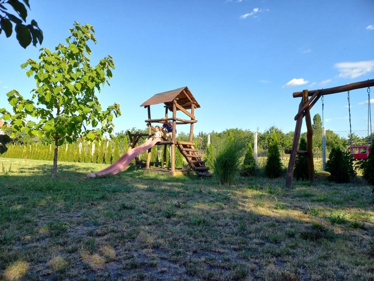 Oazis Apartman Sárospatak Buitenkant foto